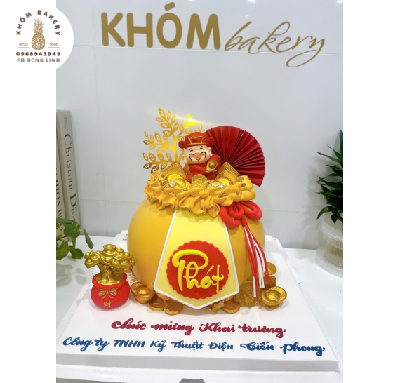 Bánh kem chữ phát mừng khai trương tại Long An