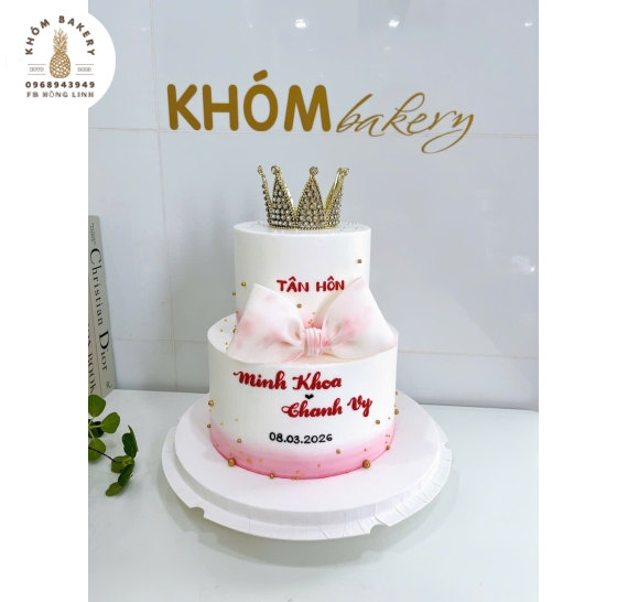 Bánh kem cưới 2 tầng phiên bản 8/3