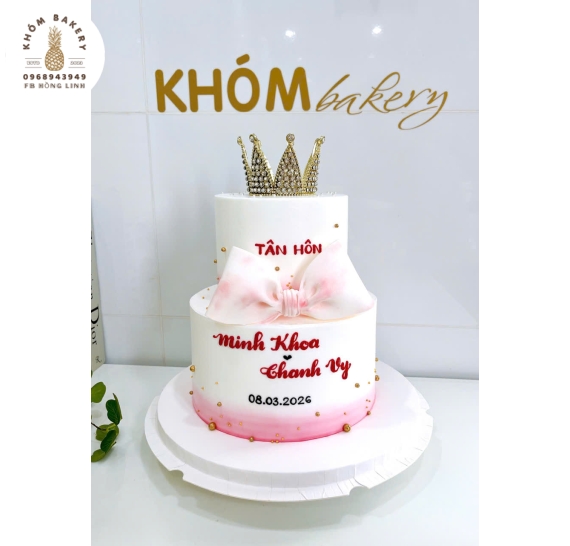 Bánh kem cưới 2 tầng phiên bản 8/3