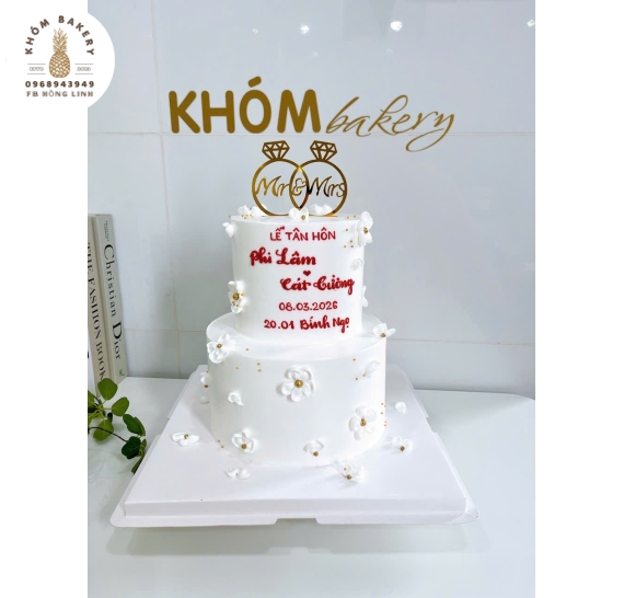 Bánh kem cưới 2 tầng tone trắng cao cấp