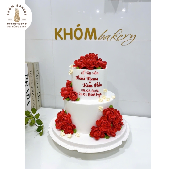 Bánh kem cưới 2 tone đỏ cao cấp hot tại long an