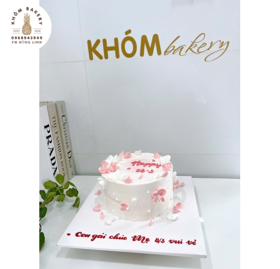 Bánh kem tặng nữ chúc mừng 8/3 mẫu đẹp tại Khóm bakery