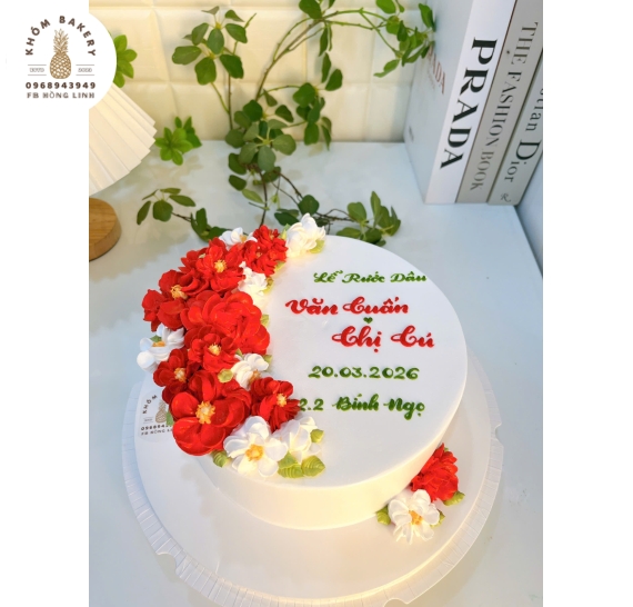 Bánh kem cưới tone đỏ kết hợp bắt hoa cao cấp