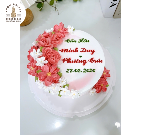 Bánh kem cưới làm theo yêu cầu của khách