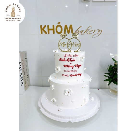 Mẫu bánh kem cưới đẹp 2026 tại Long An tone trắnng