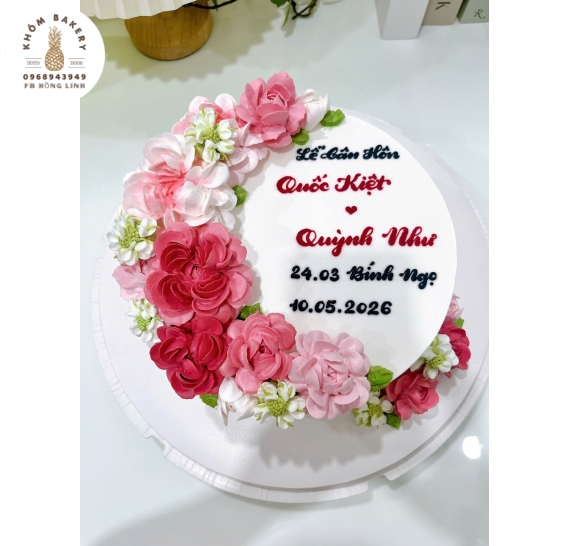 Mẫu bánh kem cưới hồng đỏ siêu hot năm nay 